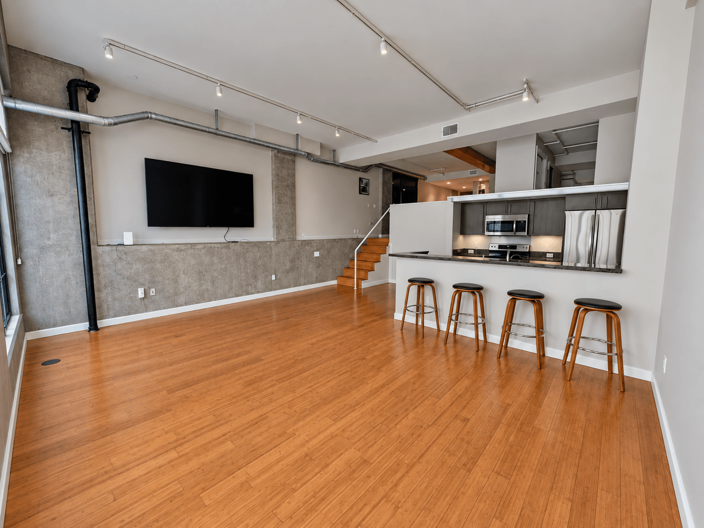 San Diego House: 350 11th Ave Unit 347