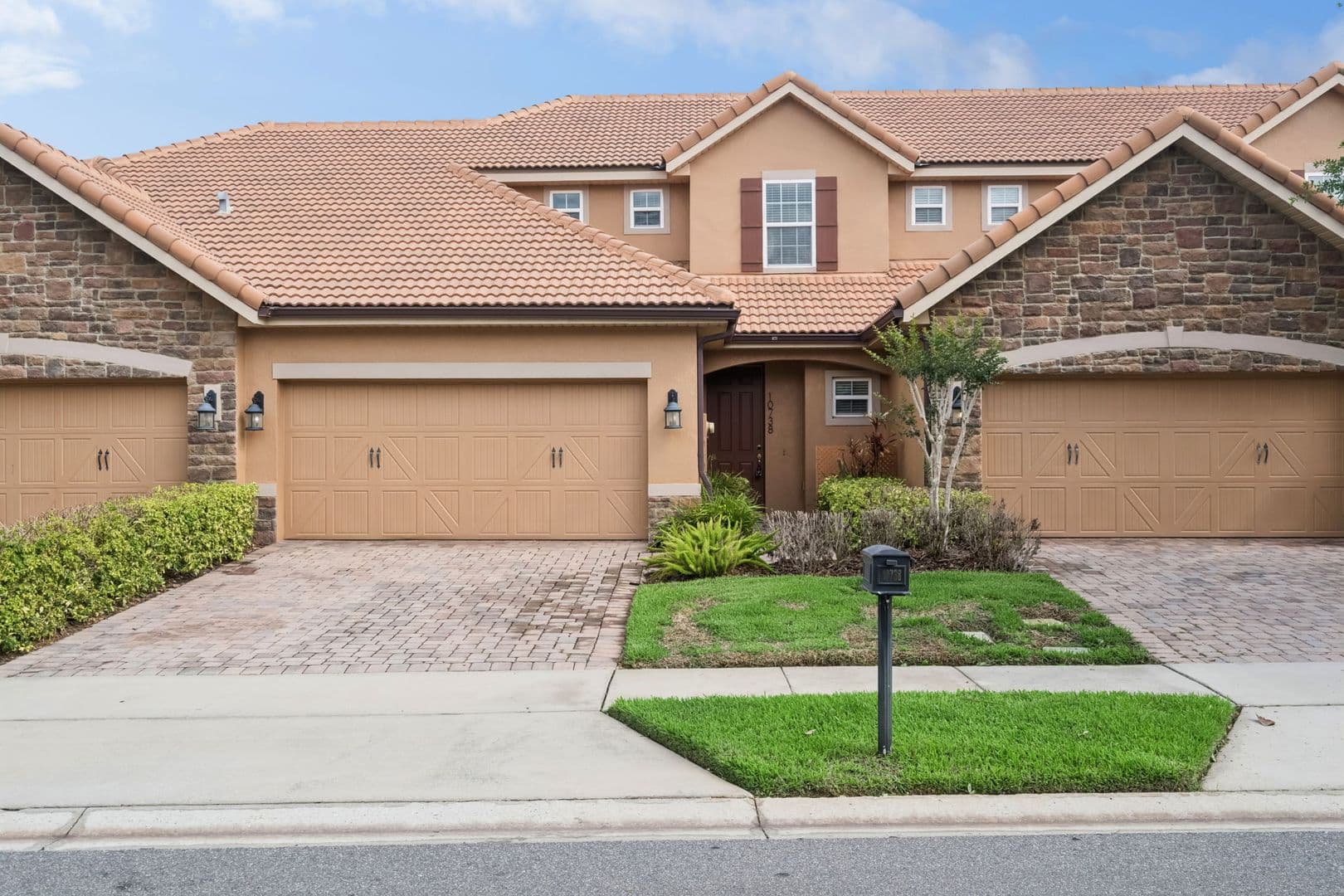 Orlando Townhome: 10738 Belfry Cir A