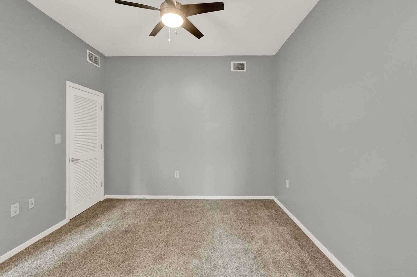 Orlando Townhome: 465 East South St. Unit 3