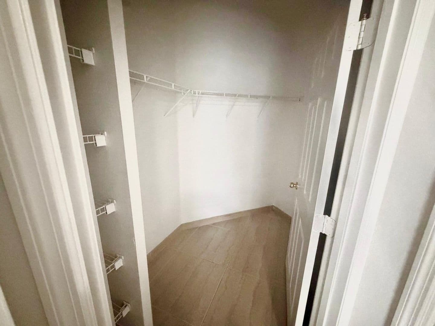 Orlando Condo: 3599 Conroy Rd.
