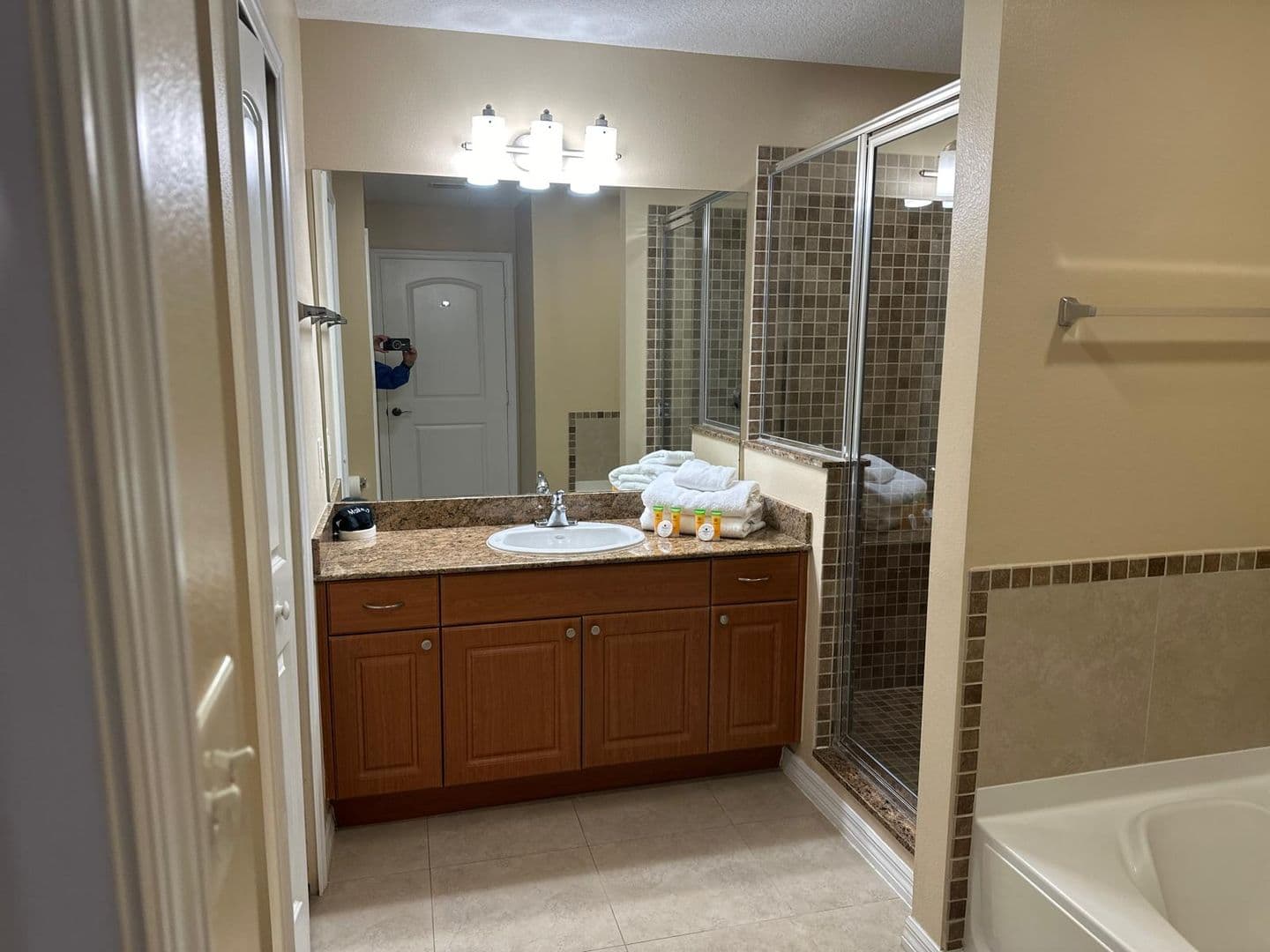 Orlando Condo: 7383 Universal Blvd #210