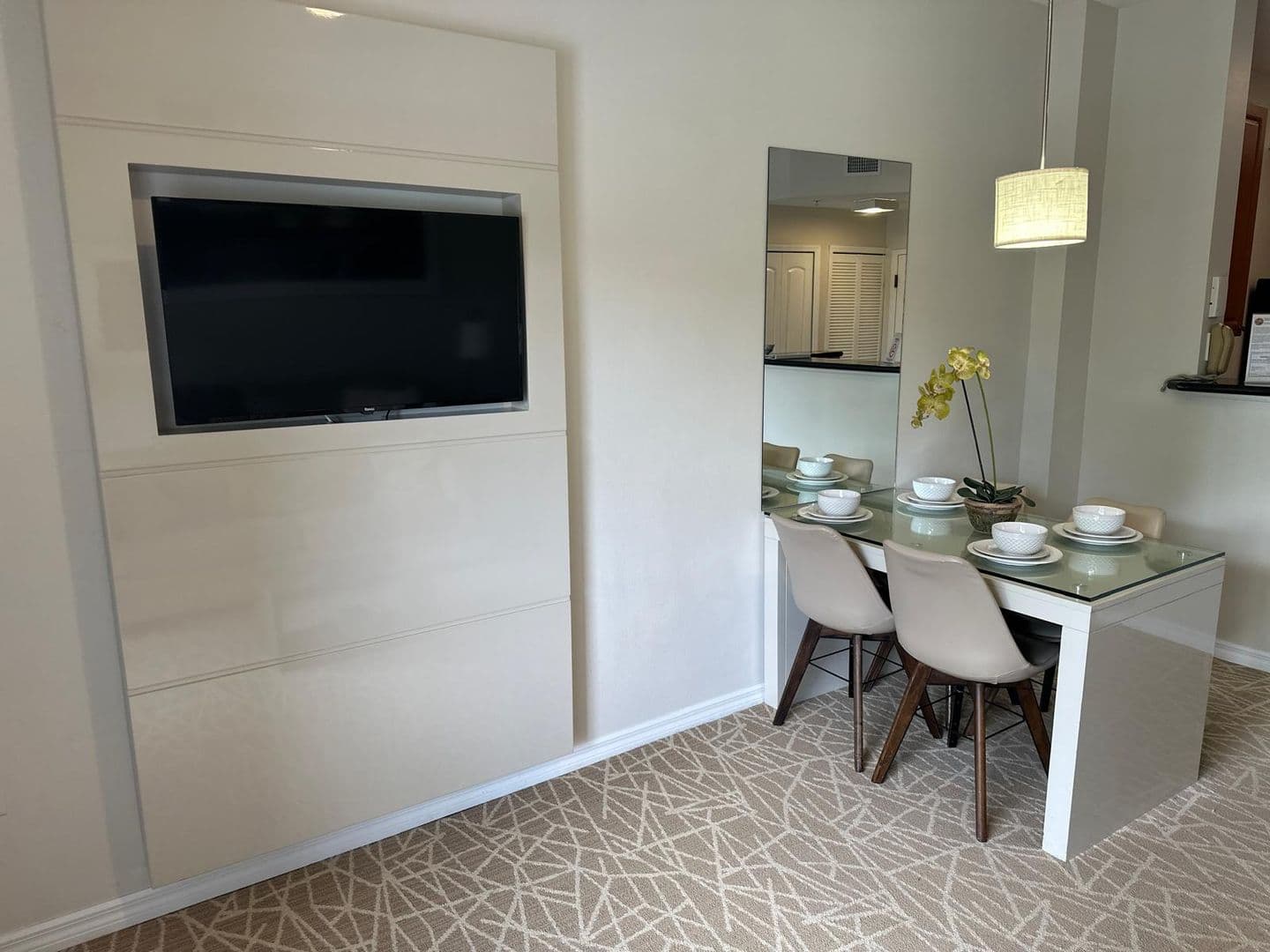 Orlando Condo: 7383 Universal Blvd #210