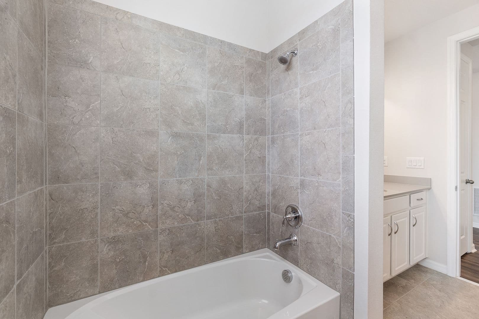 Kissimmee House: 2521 Annacella Ave