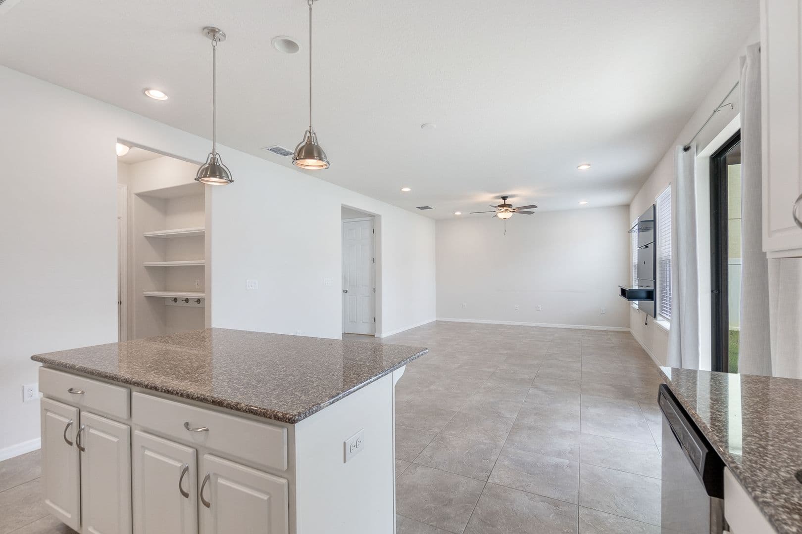 Kissimmee House: 2521 Annacella Ave