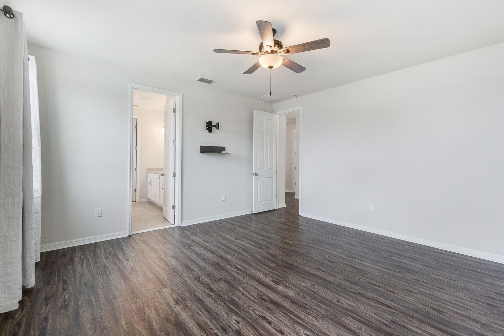 Kissimmee House: 2521 Annacella Ave