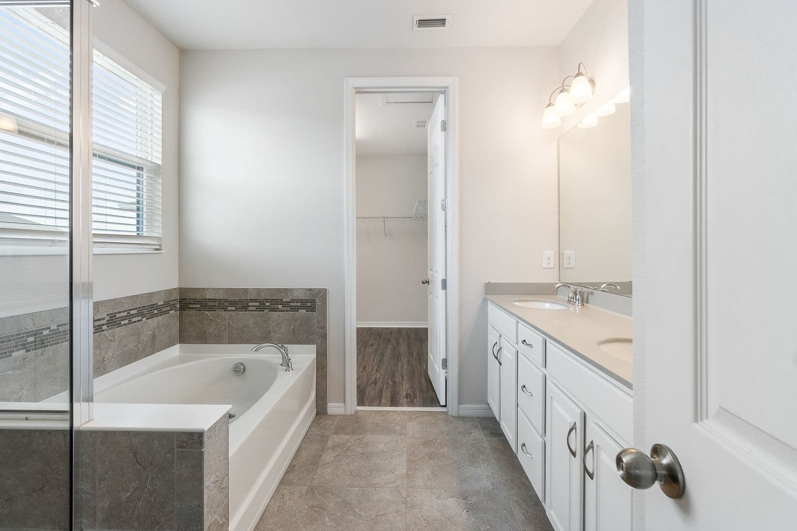 Kissimmee House: 2521 Annacella Ave