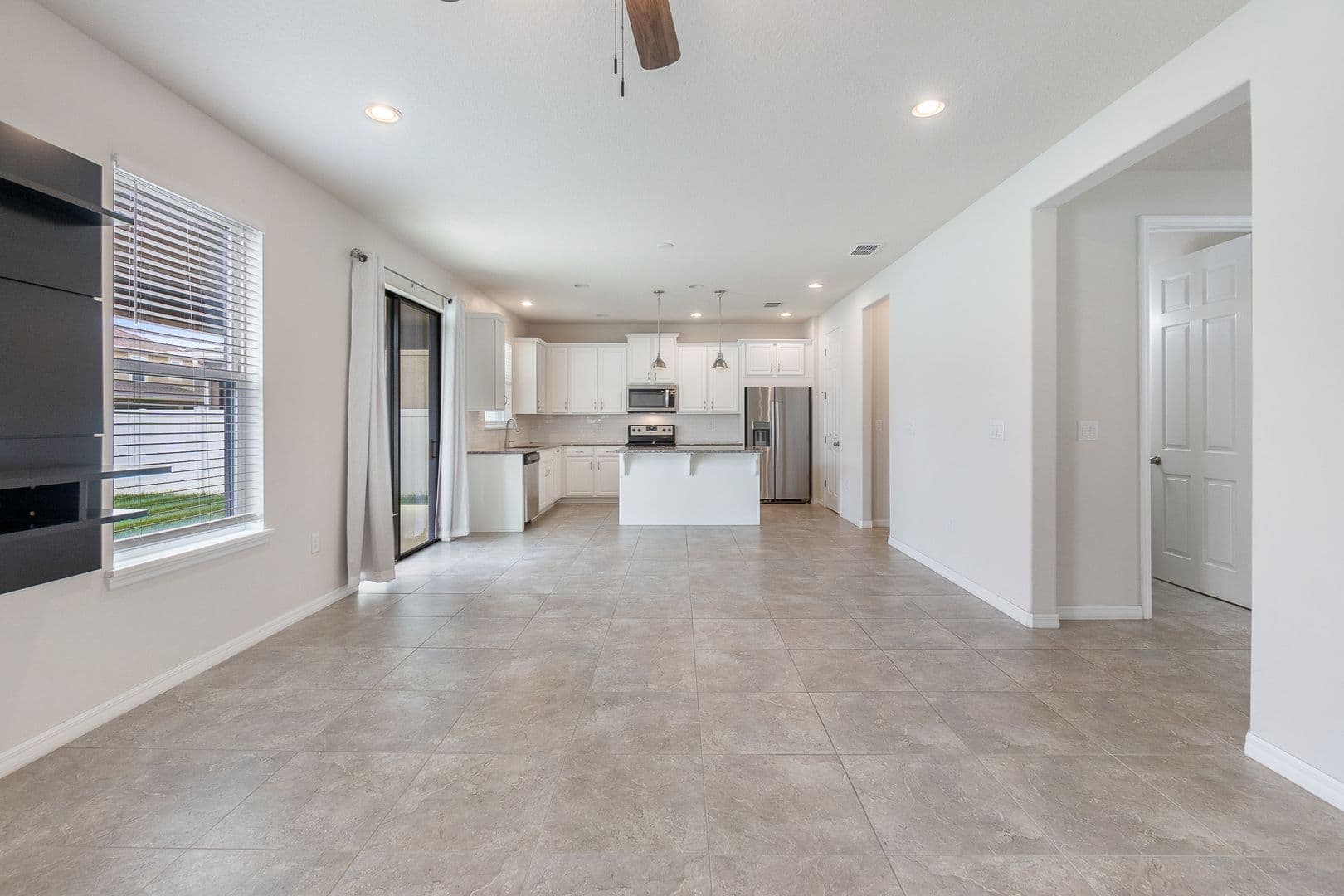 Kissimmee House: 2521 Annacella Ave