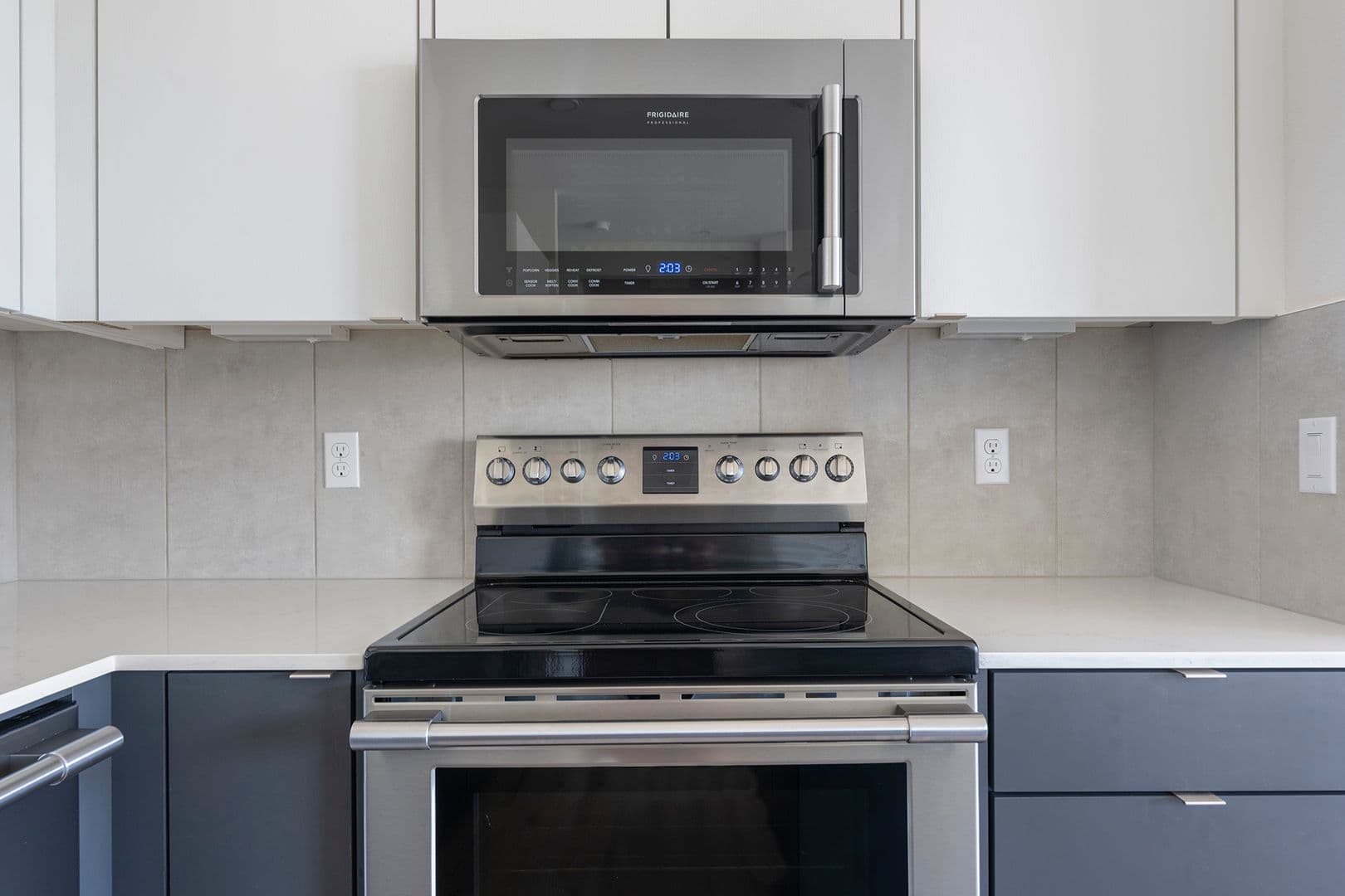 Portland House: 425 NE Bryant St #304