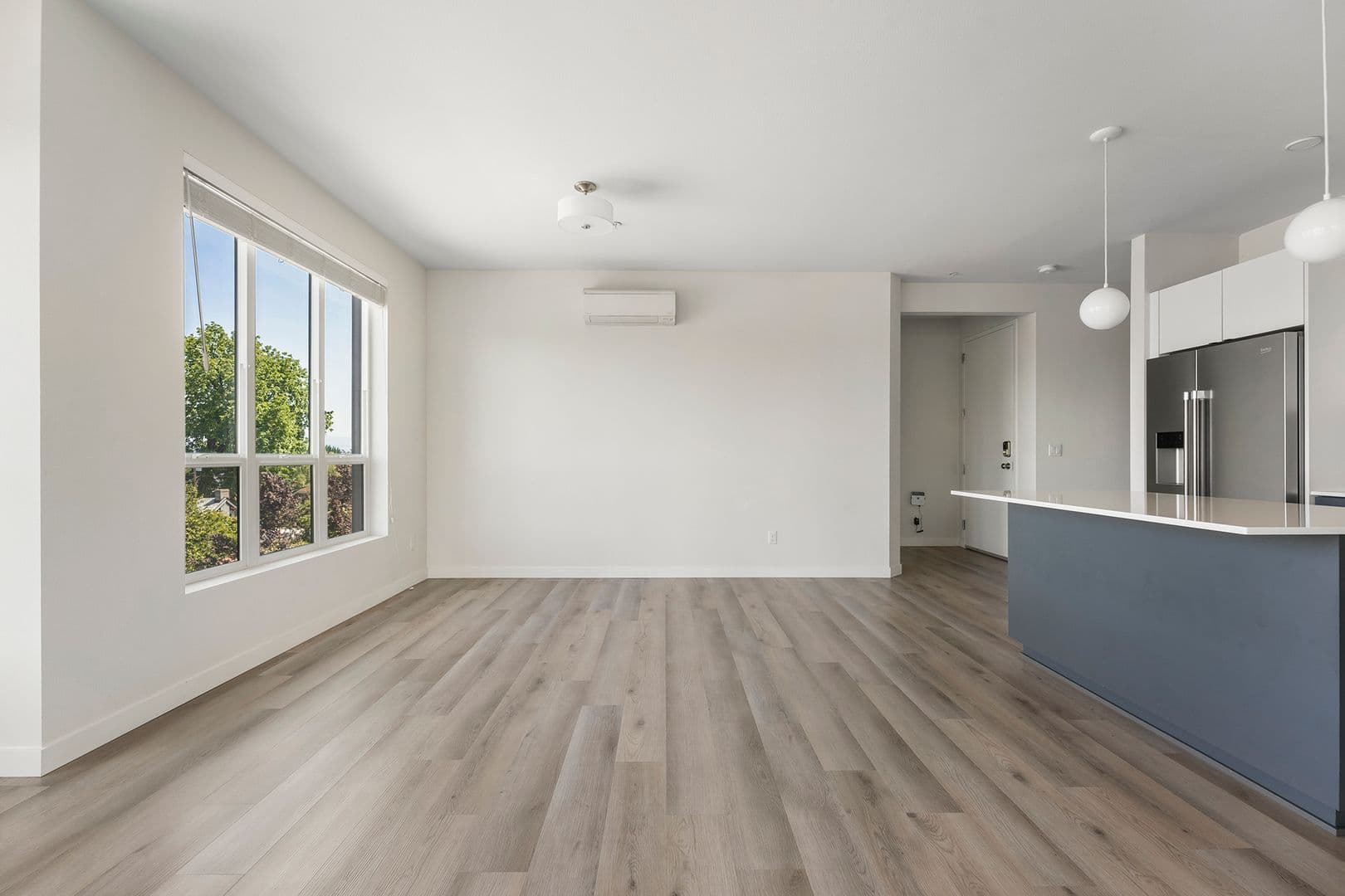 Portland House: 425 NE Bryant St #304