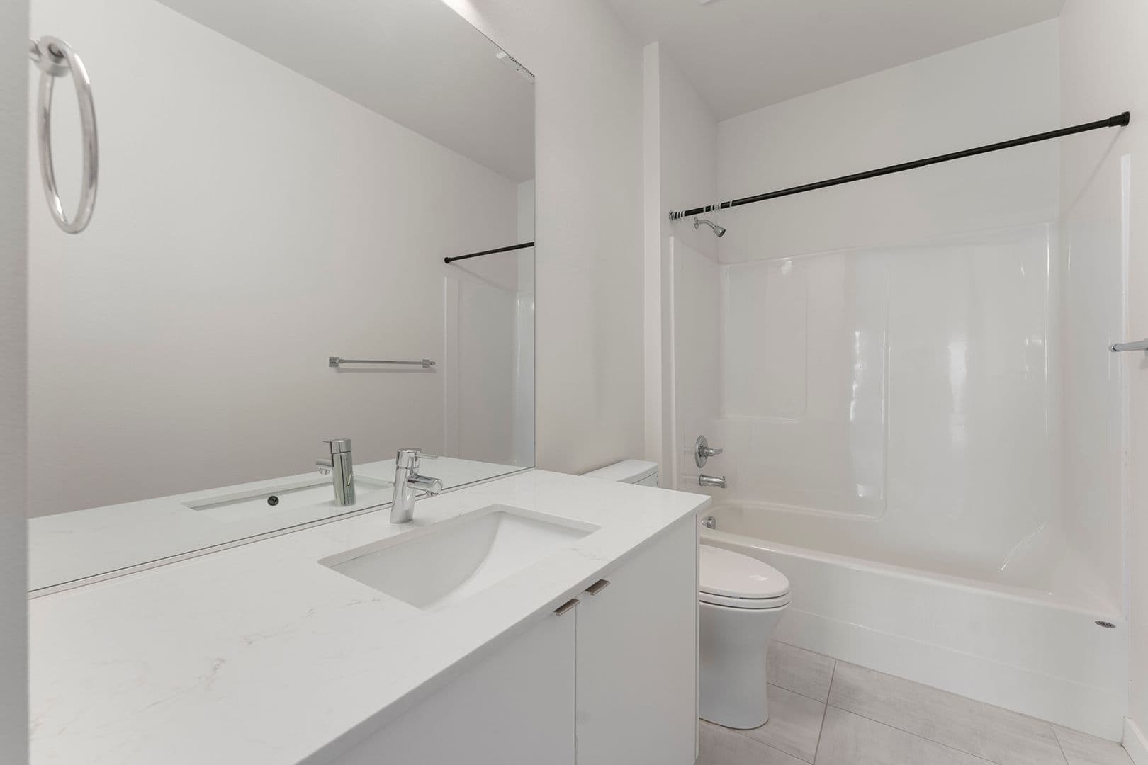 Portland House: 425 NE Bryant St #304
