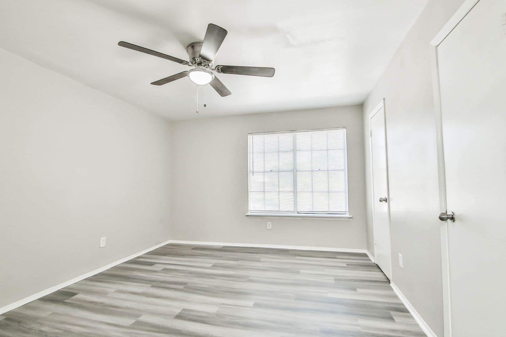 Lubbock Apartment: 2400 44th St