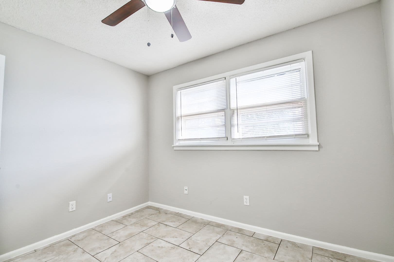 Lubbock Apartment: 2401 45th St