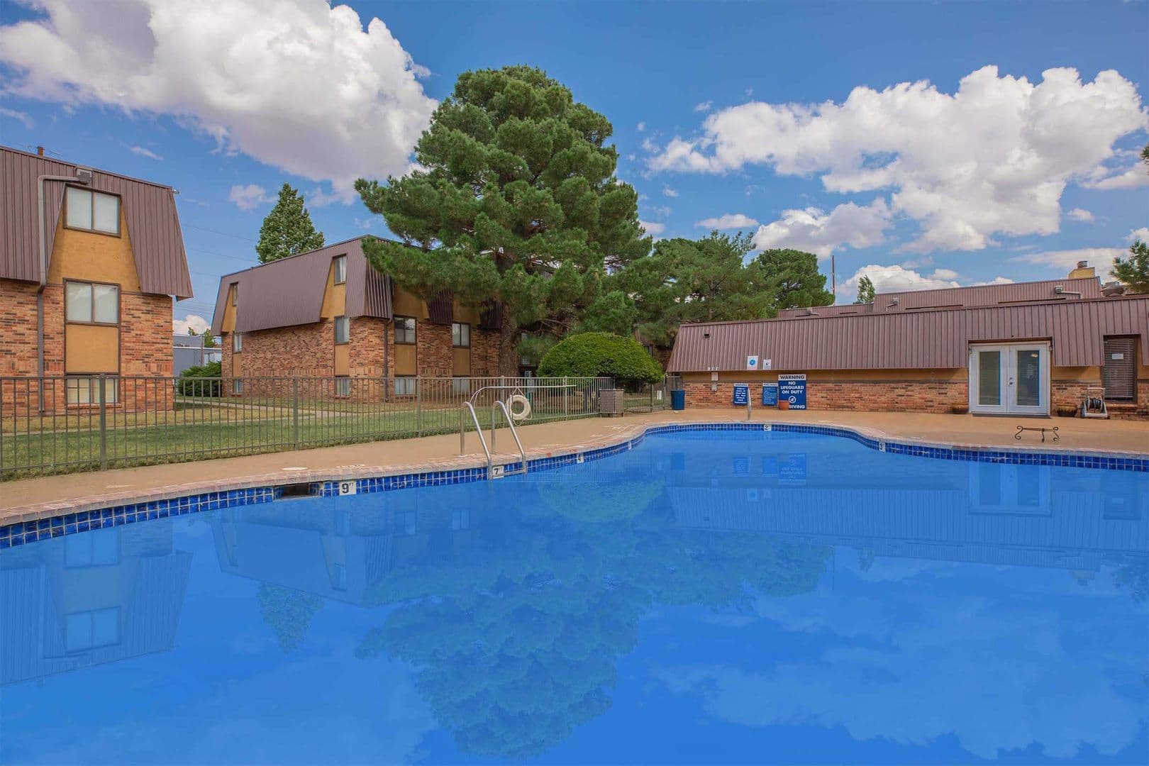 Lubbock Apartment: 5202 Bangor Ave