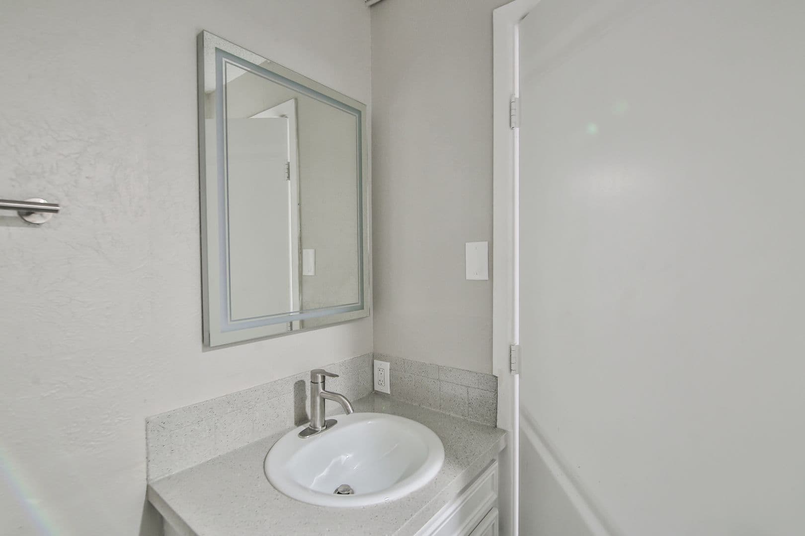 Lubbock Apartment: 5202 Kenosha Ave