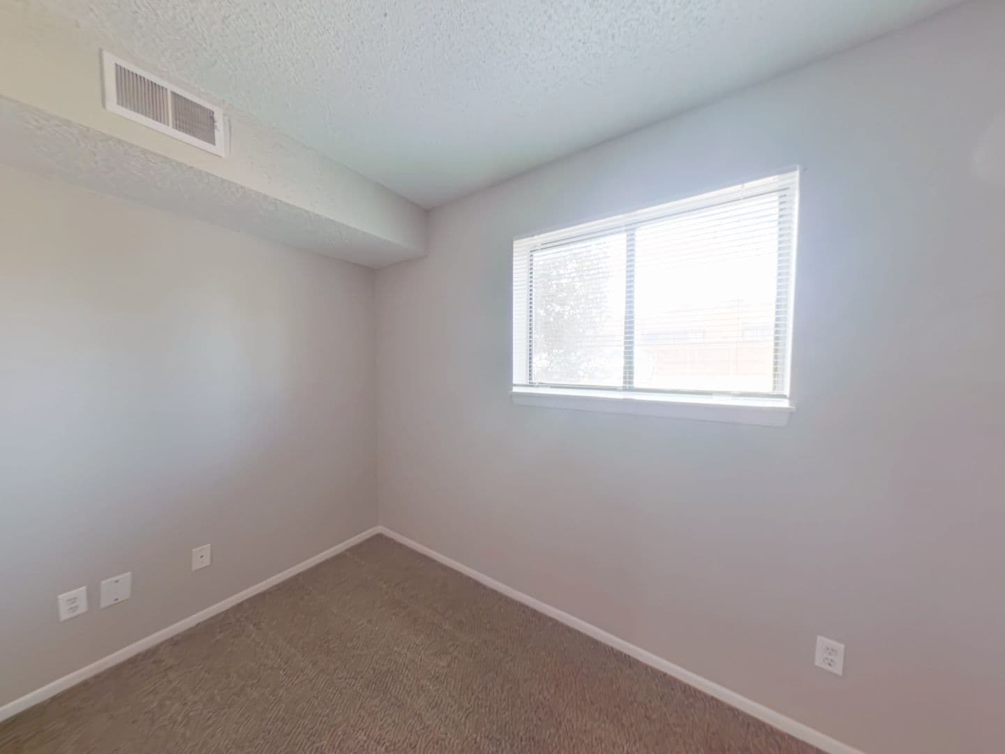 Lubbock Apartment: 5202 Bangor Ave