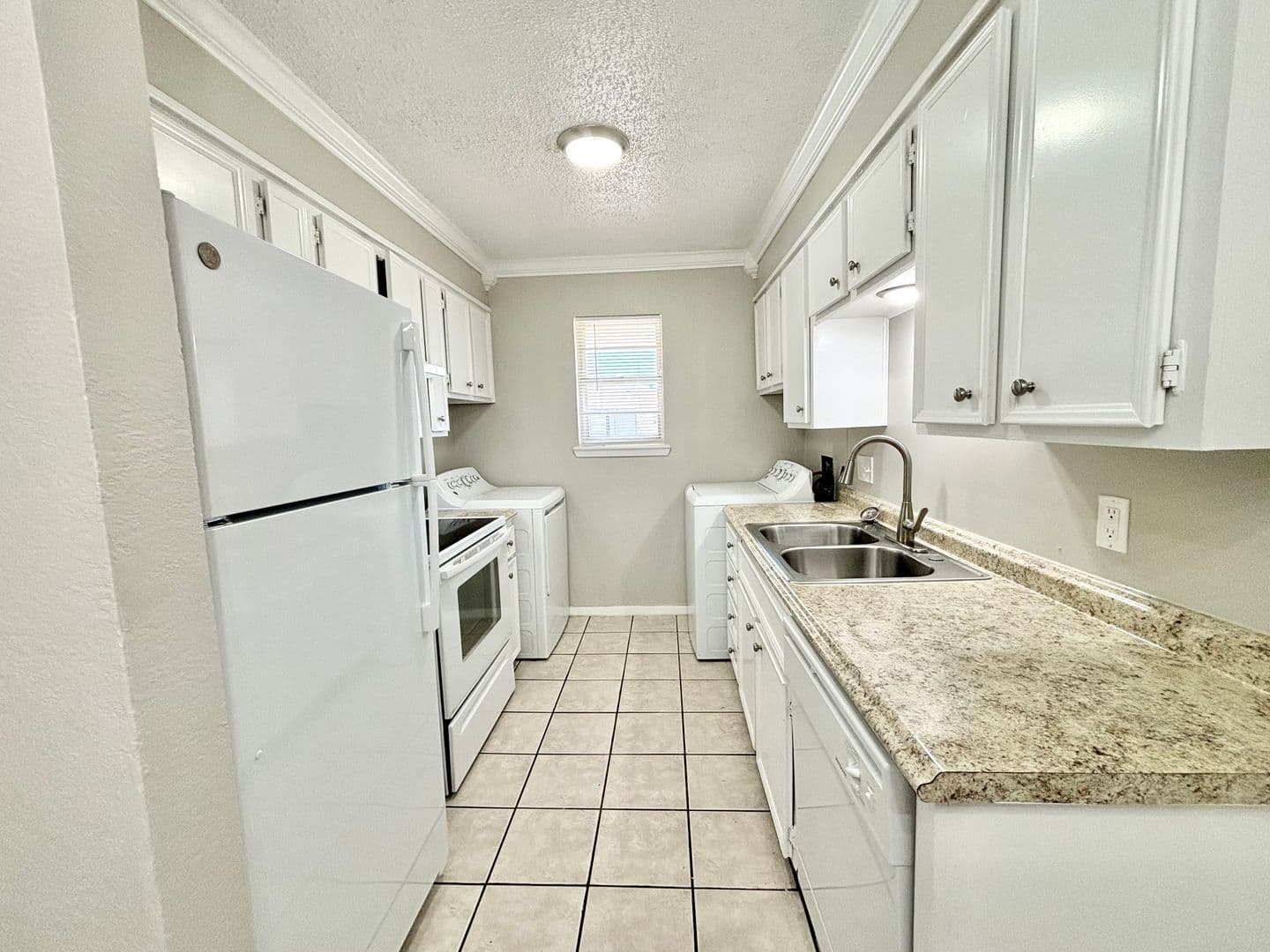 Lubbock Apartment: 5202 Kenosha Ave