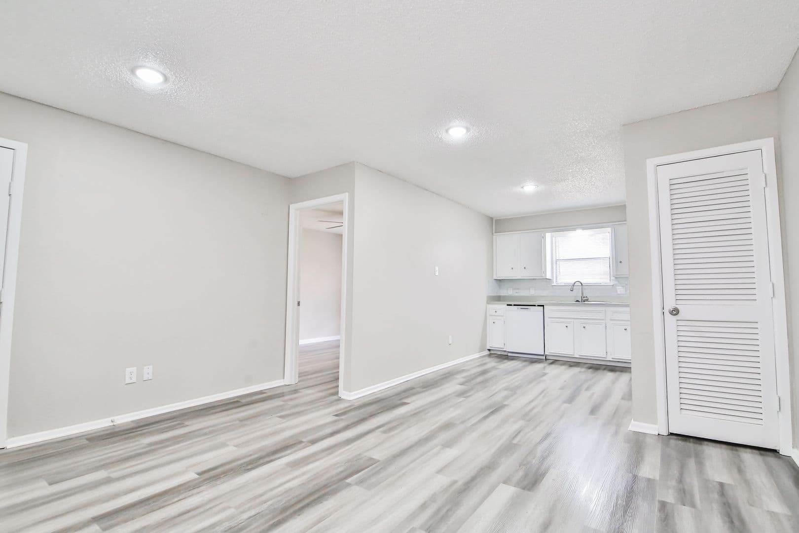 Lubbock Apartment: 5430 50th St