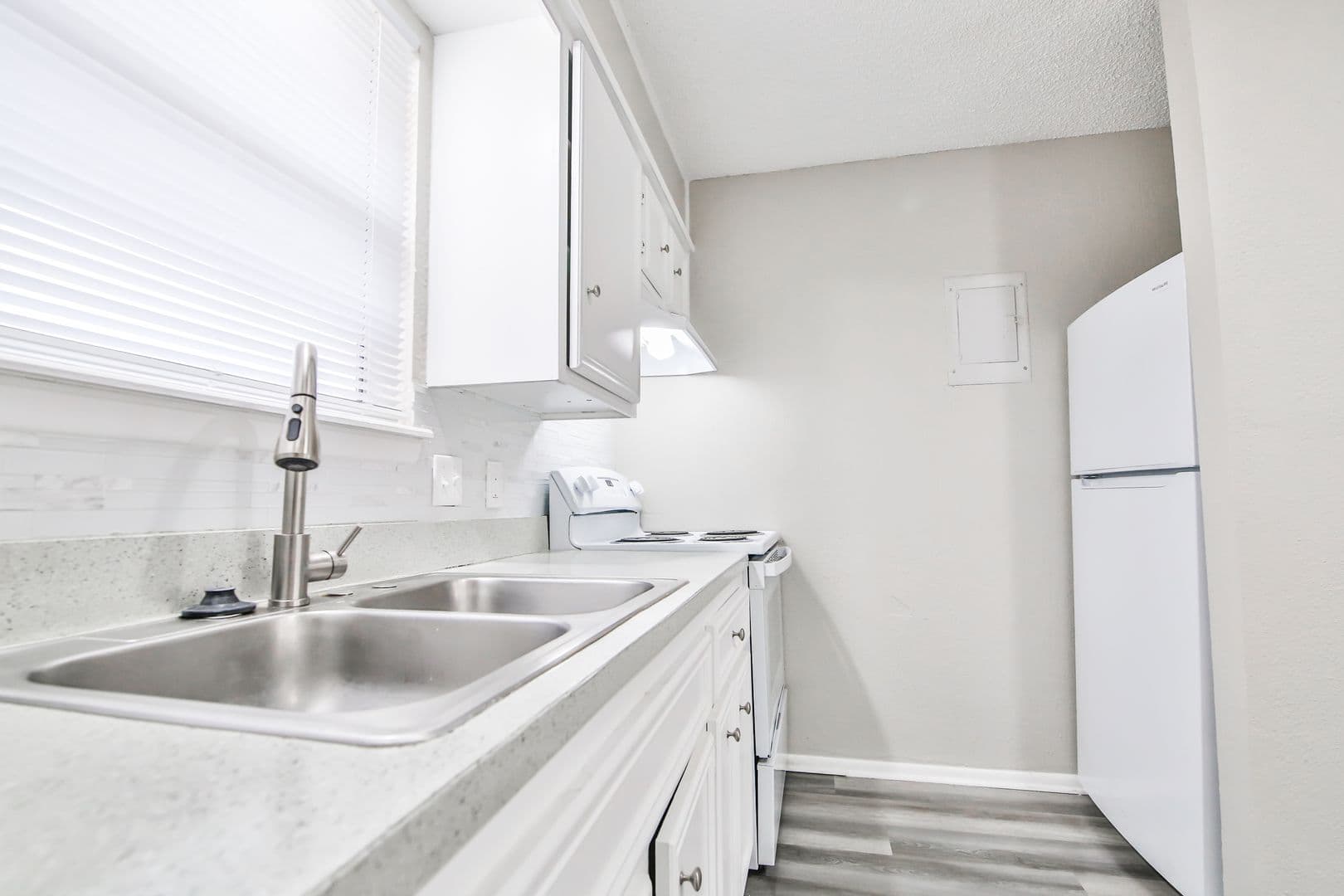 Lubbock Apartment: 5430 50th St