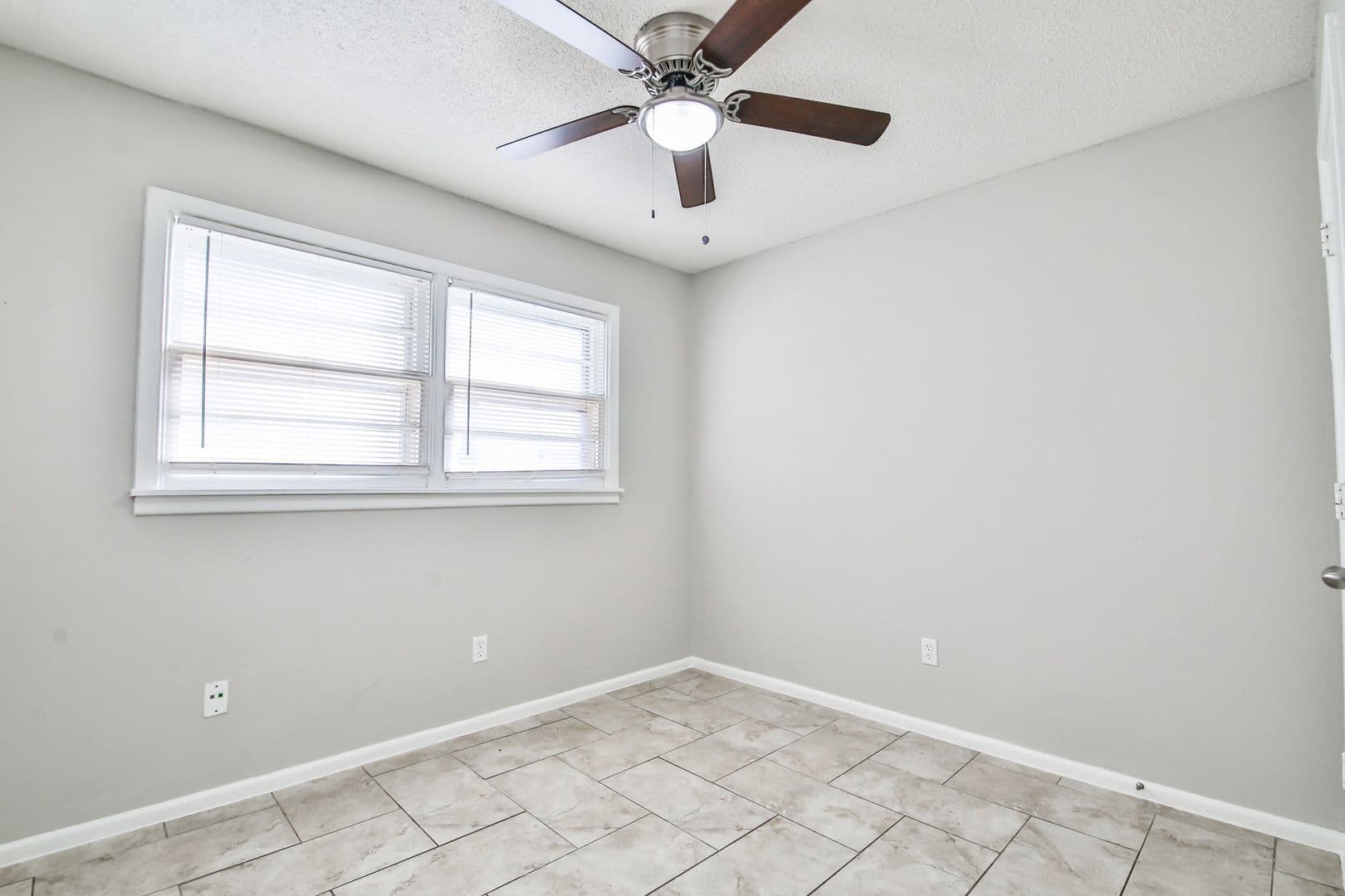 Lubbock Apartment: 2401 45th St