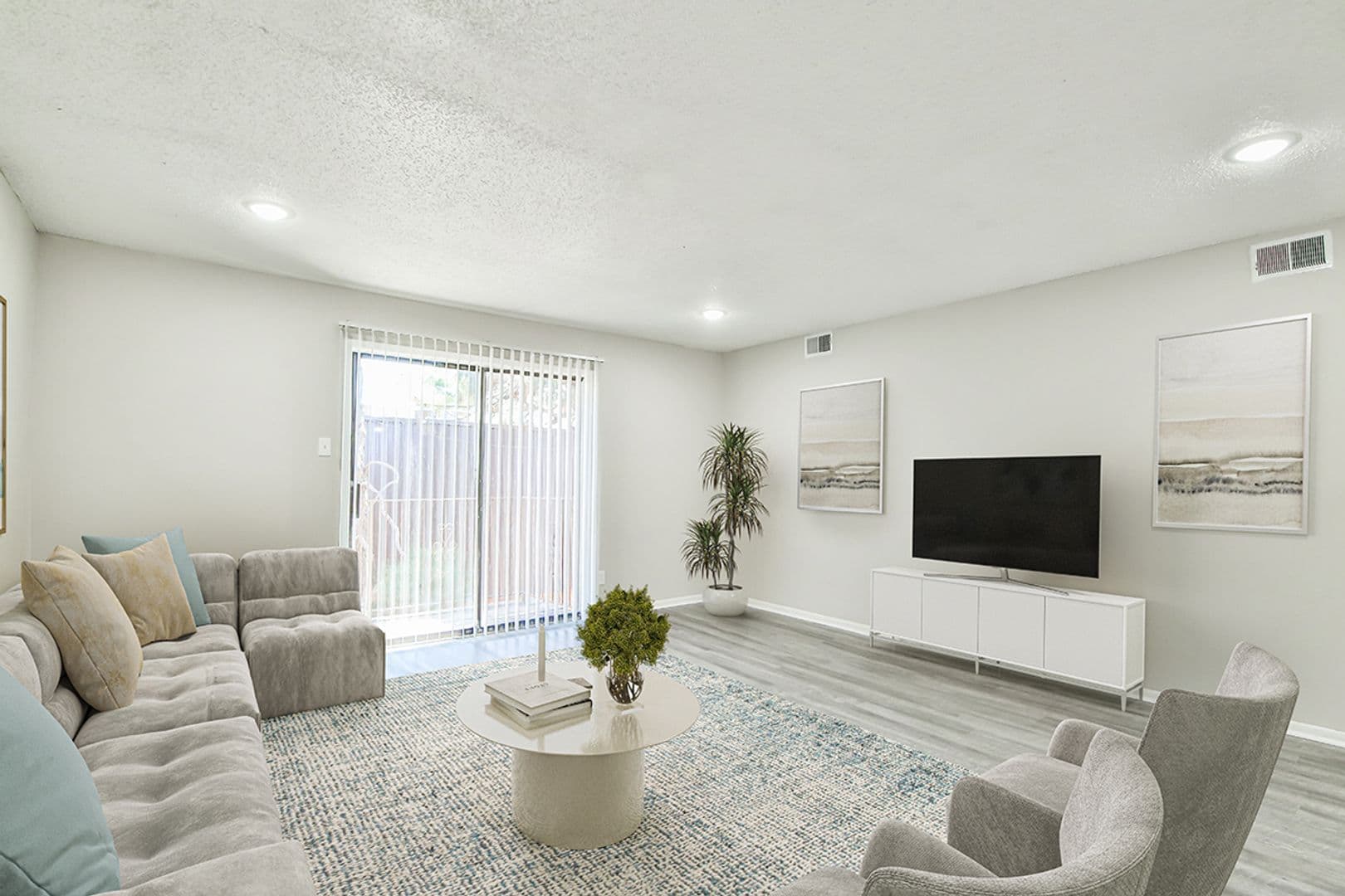 Lubbock Apartment: 5202 Bangor Ave