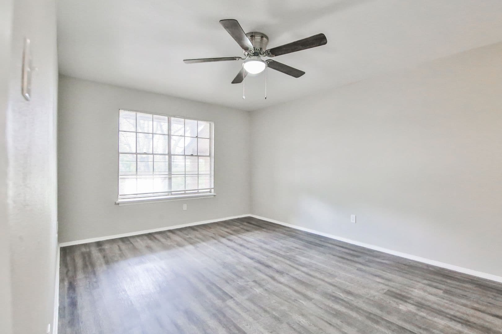 Lubbock Apartment: 2400 44th St