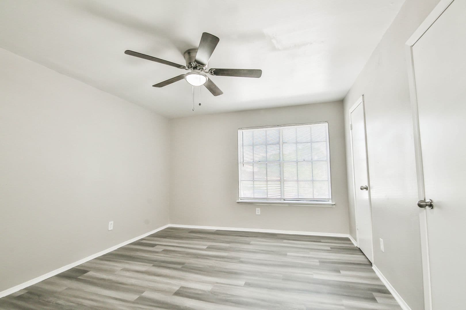 Lubbock Apartment: 2400 44th St