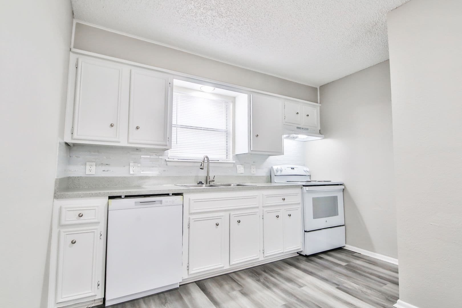 Lubbock Apartment: 5430 50th St