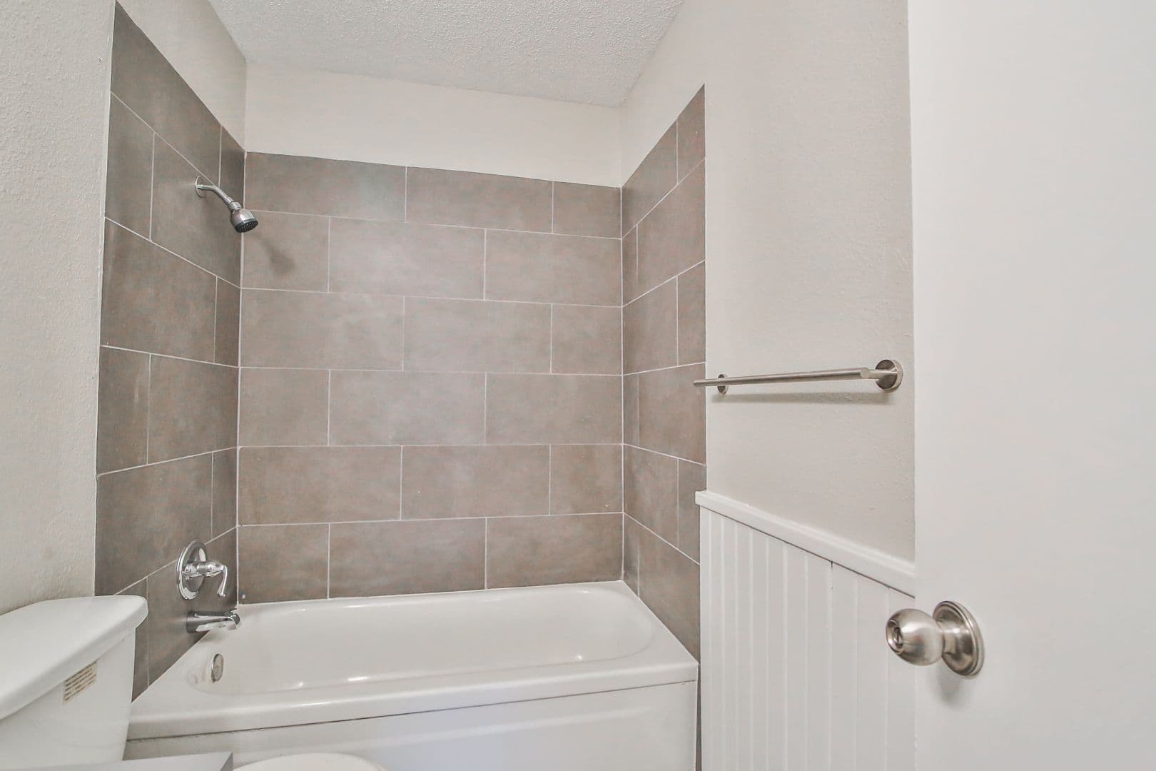 Lubbock Apartment: 2400 44th St