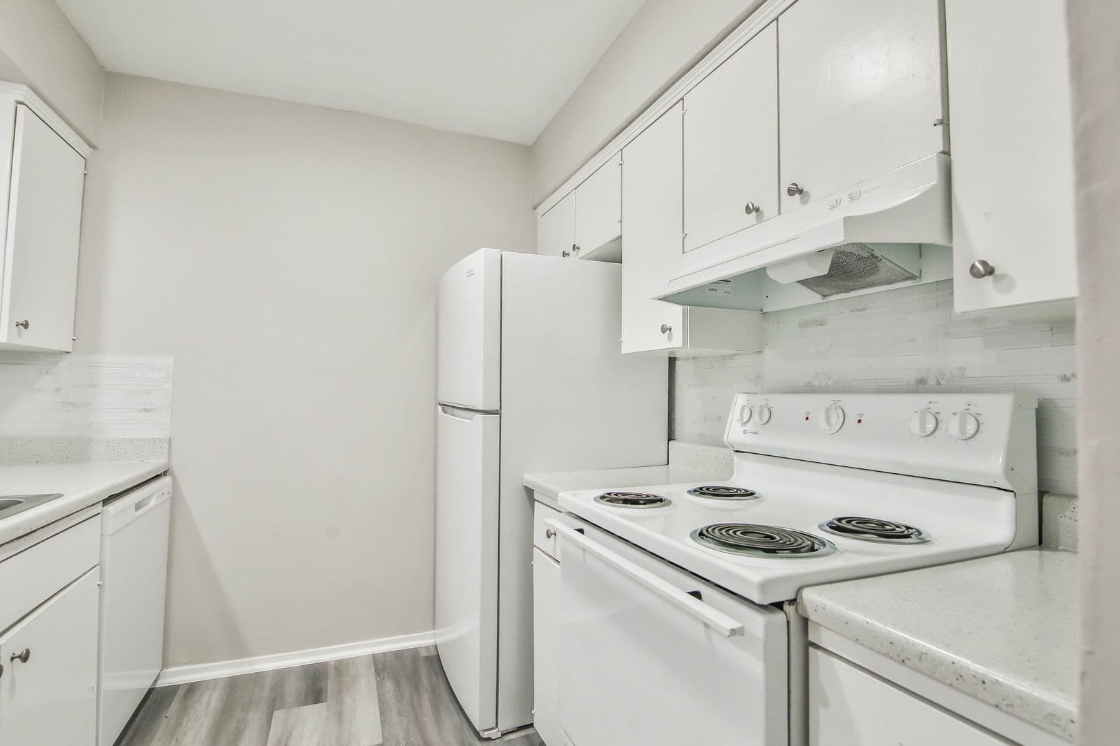 Lubbock Apartment: 2400 44th St