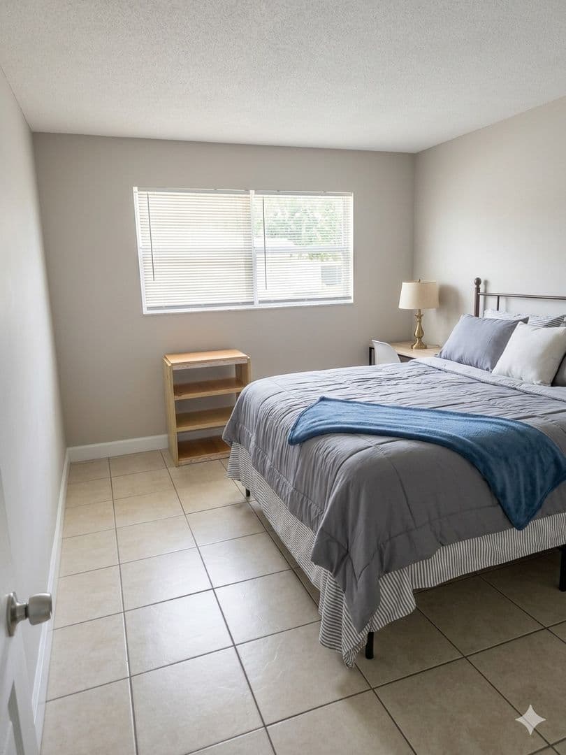 Vero Beach Apartment: 1886 41 AVE
