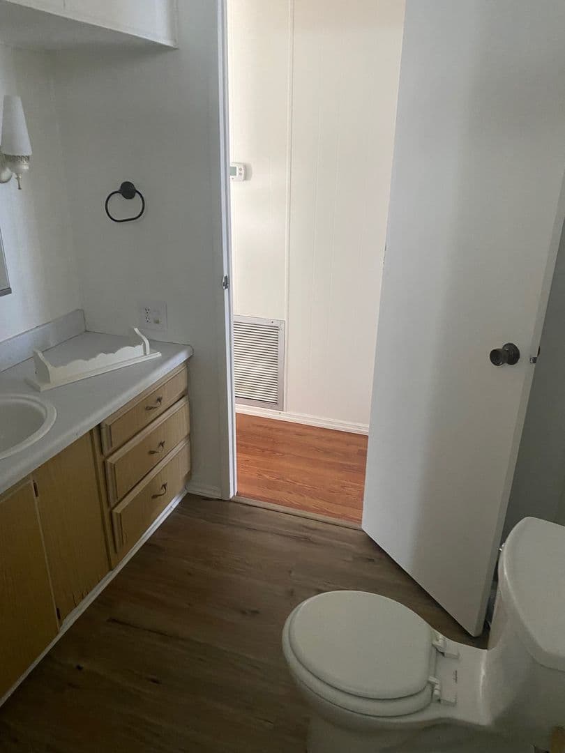 Ellenton Apartment: 54 Colony Drive N