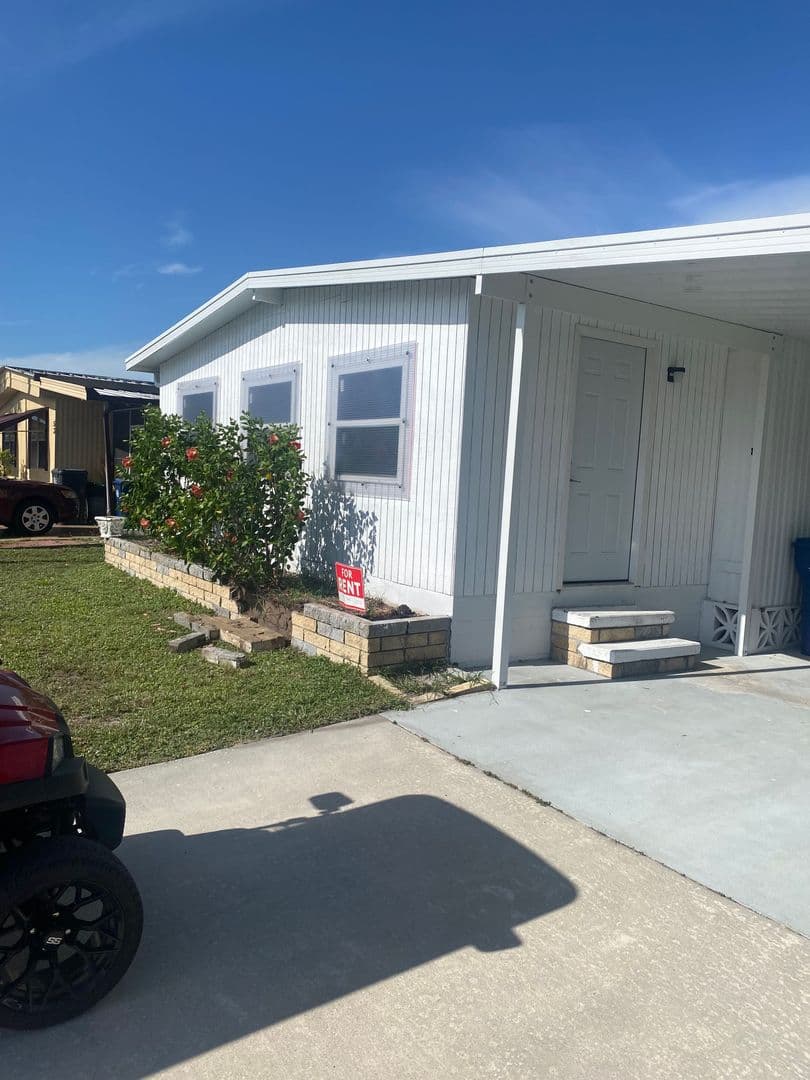 Ellenton Apartment: 54 Colony Drive N
