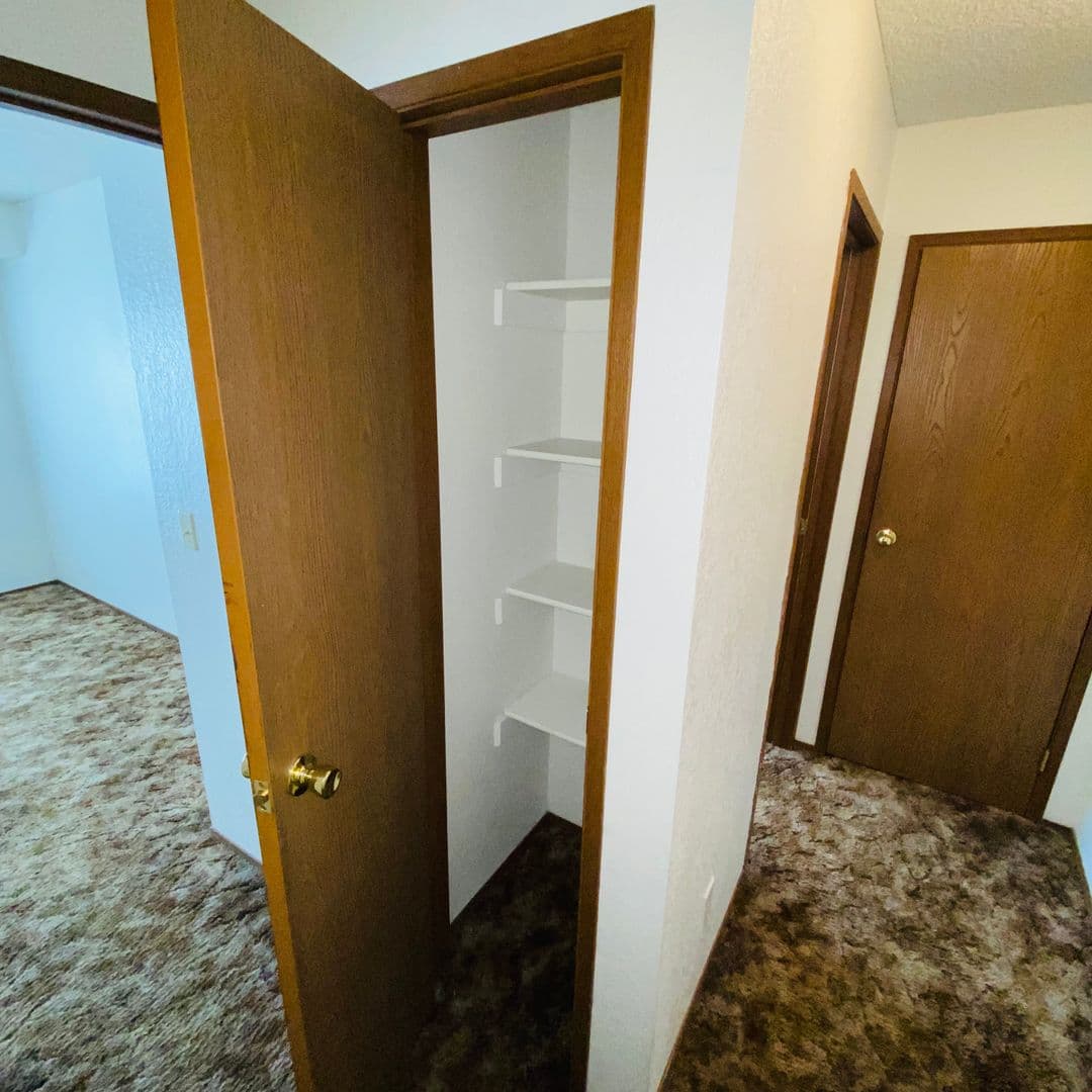 Fallon Apartment: 281-283-291-293 Quail Way