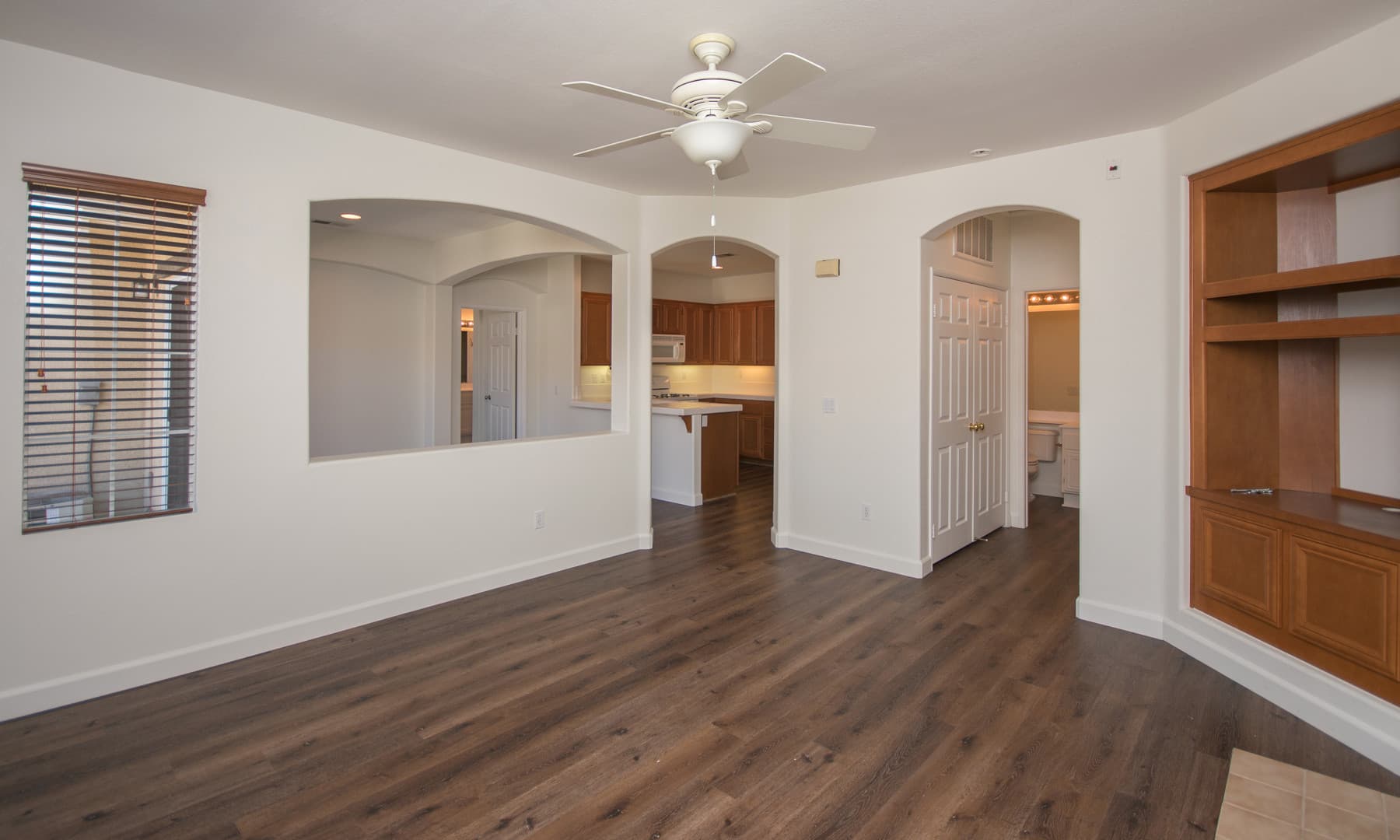 Oceanside House: 4491 Brisbane Way #1