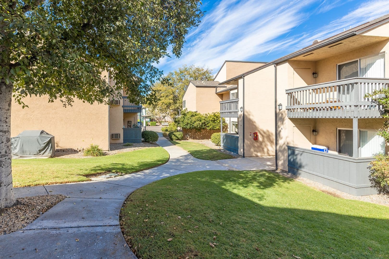 Lakeside Apartment: 9413 Winter Gardens