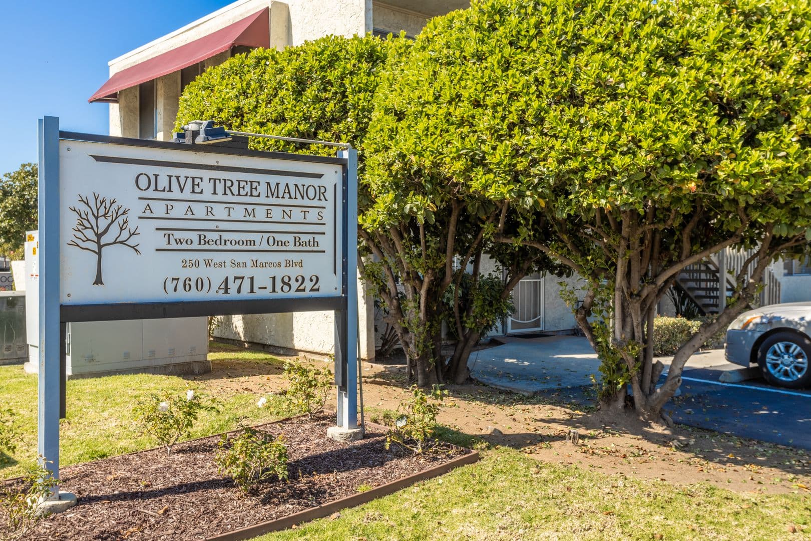 San Marcos Apartment: 250 W. San Marcos Blvd.