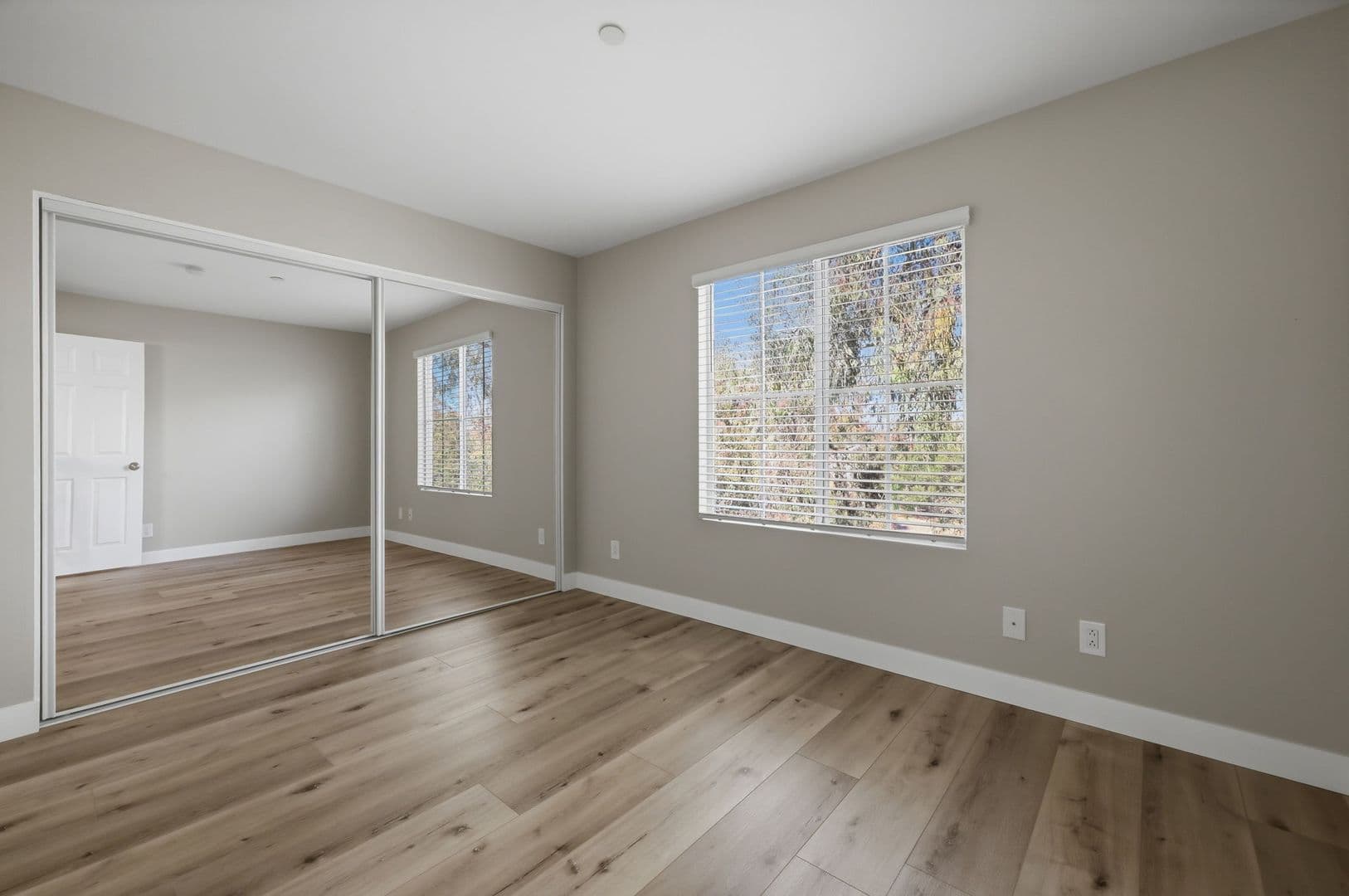 Carlsbad Apartment: 5410 - 5430 Sunny Creek Rd