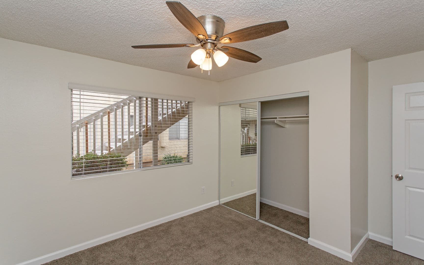 San Marcos Apartment: 250 W. San Marcos Blvd.