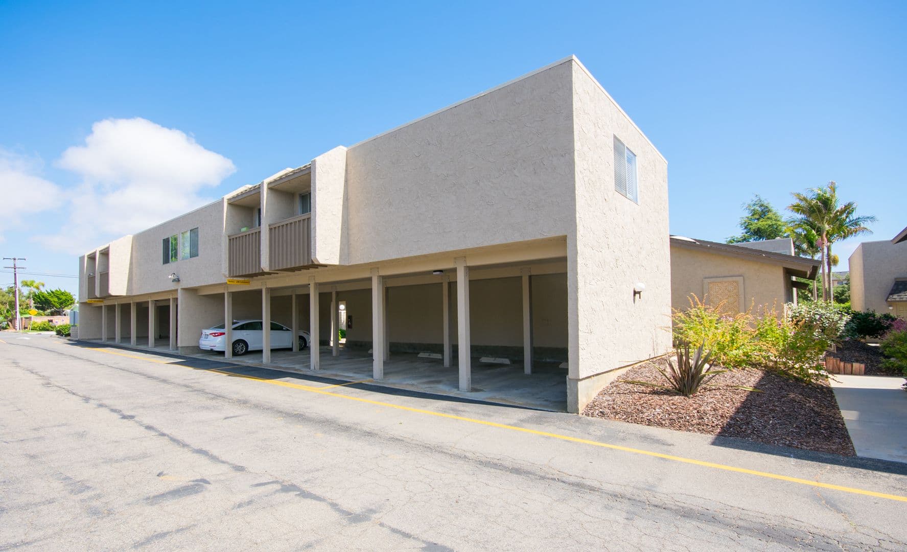 Carlsbad Apartment: 2585 Jefferson Street