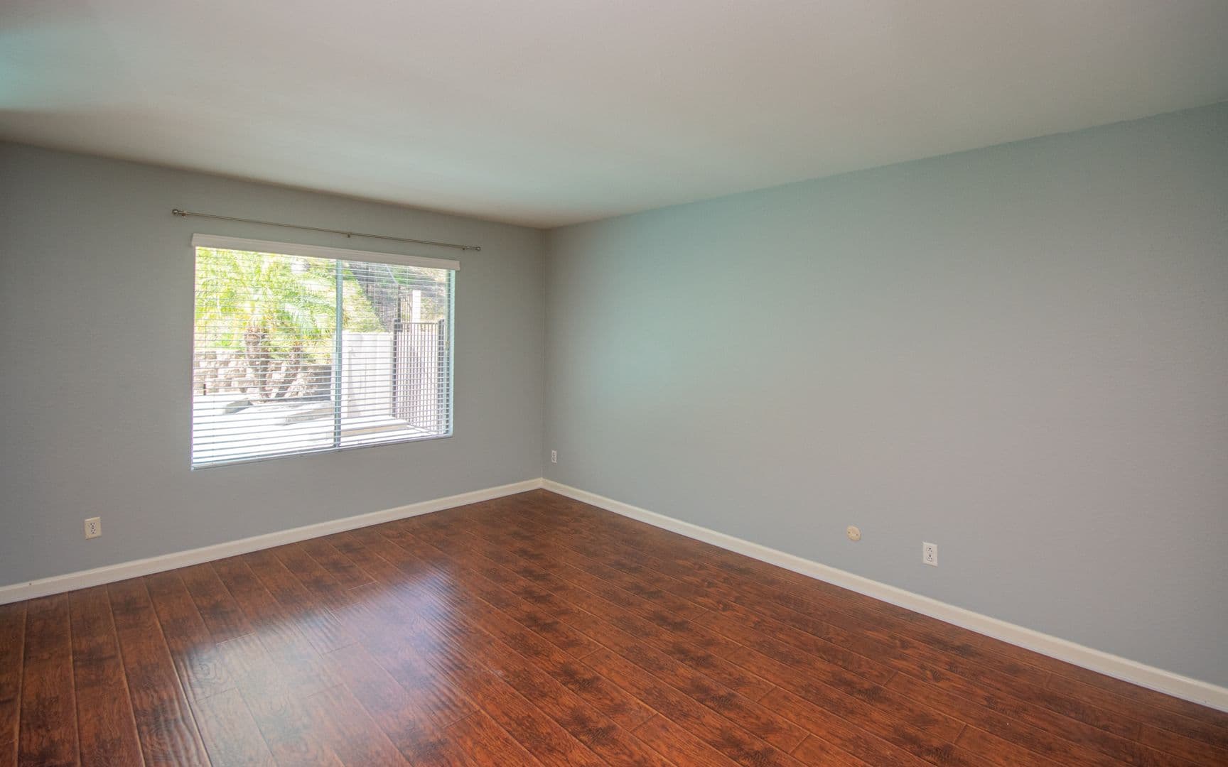 Oceanside House: 4121 Bryan Street