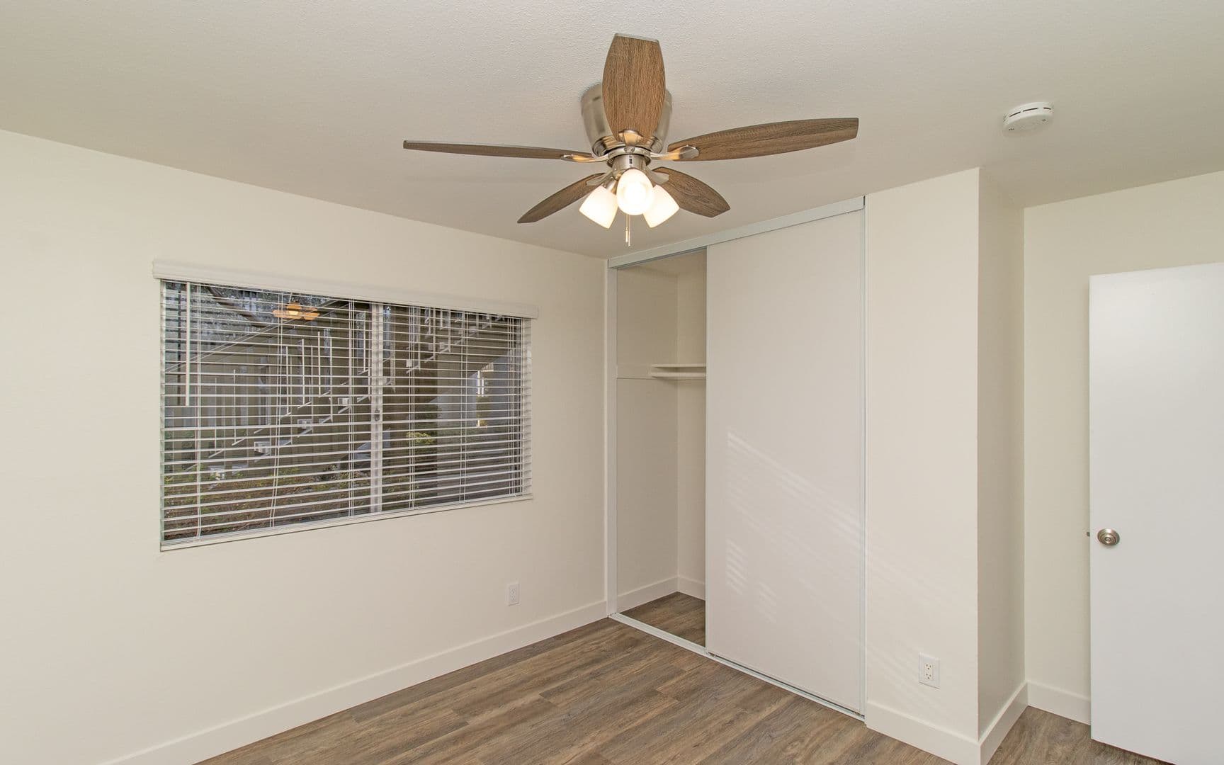 San Marcos Apartment: 250 W. San Marcos Blvd.