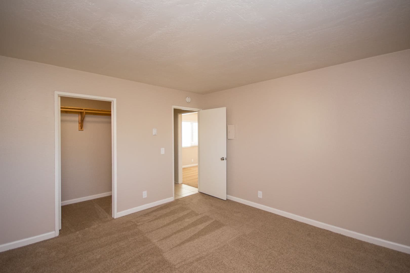 Carlsbad Apartment: 1031 Palm Ave.