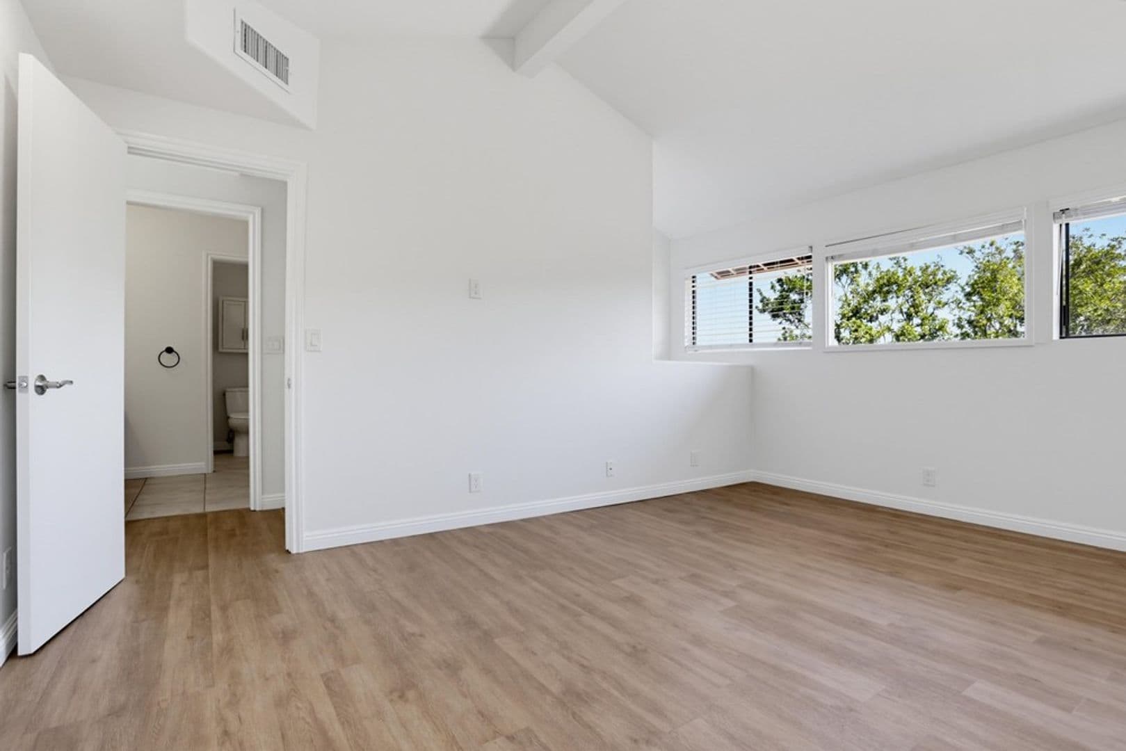 Carlsbad House: 2505 Navarra Dr Unit 321