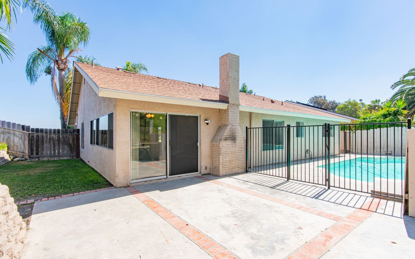 Oceanside House: 4121 Bryan Street
