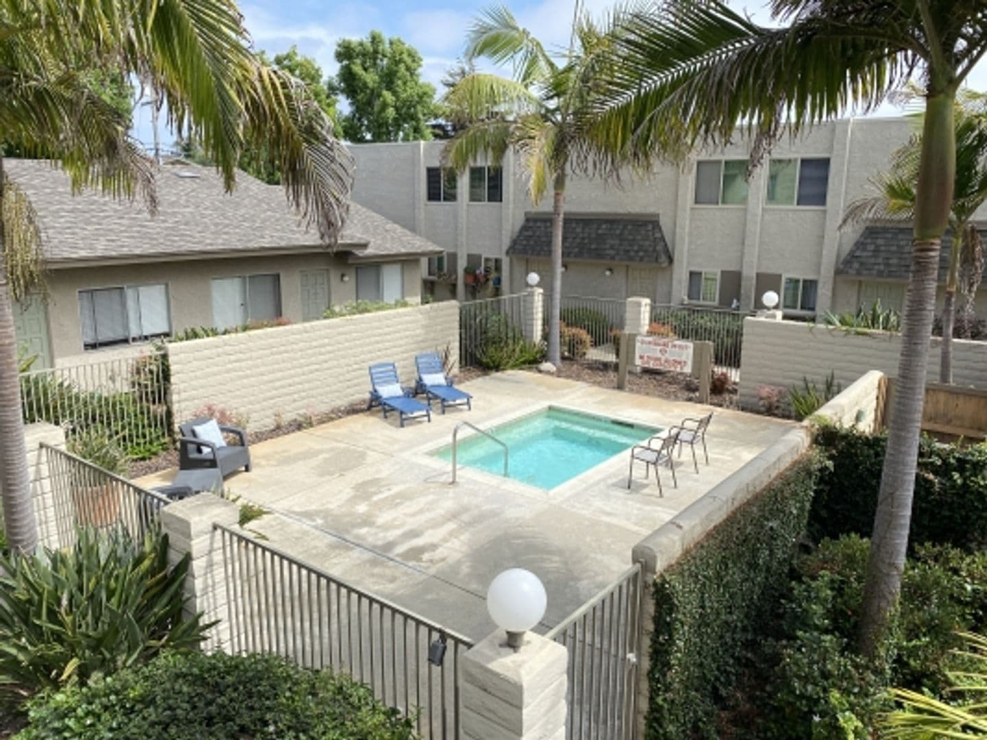 Carlsbad Apartment: 2585 Jefferson Street