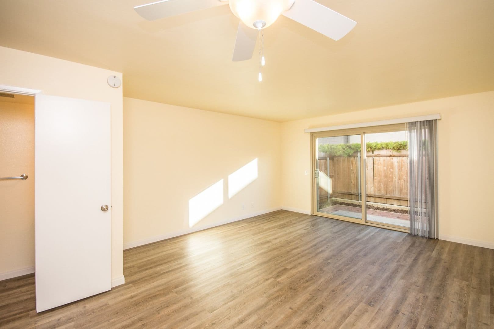 Carlsbad Apartment: 2585 Jefferson Street