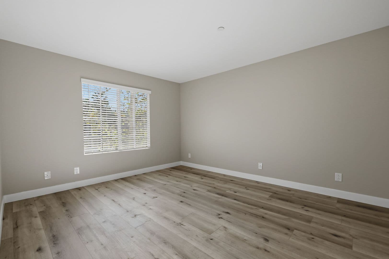 Carlsbad Apartment: 5410 - 5430 Sunny Creek Rd
