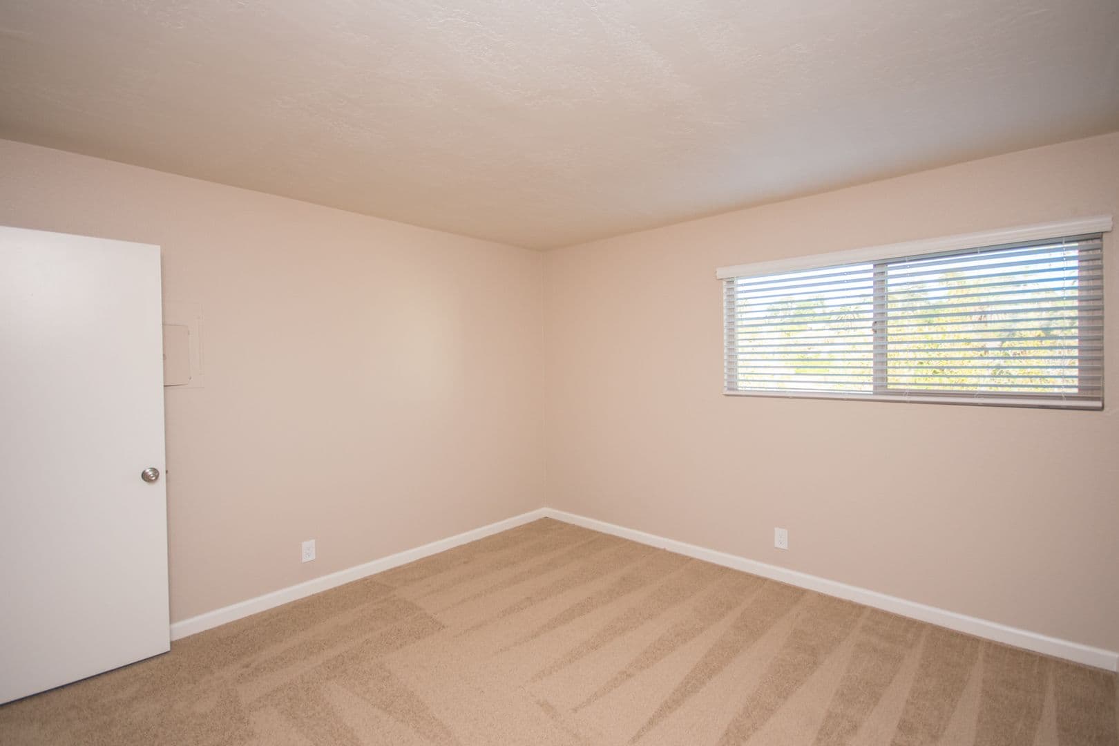 Carlsbad Apartment: 1031 Palm Ave.