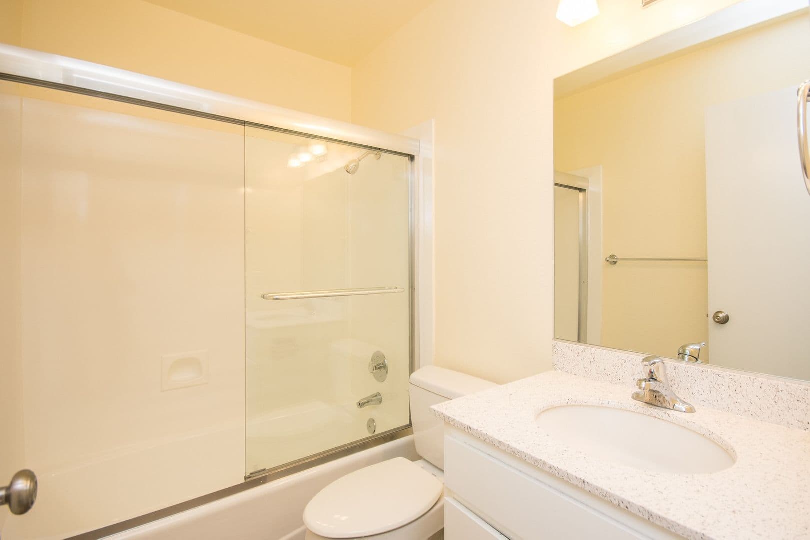 Carlsbad Apartment: 2585 Jefferson Street