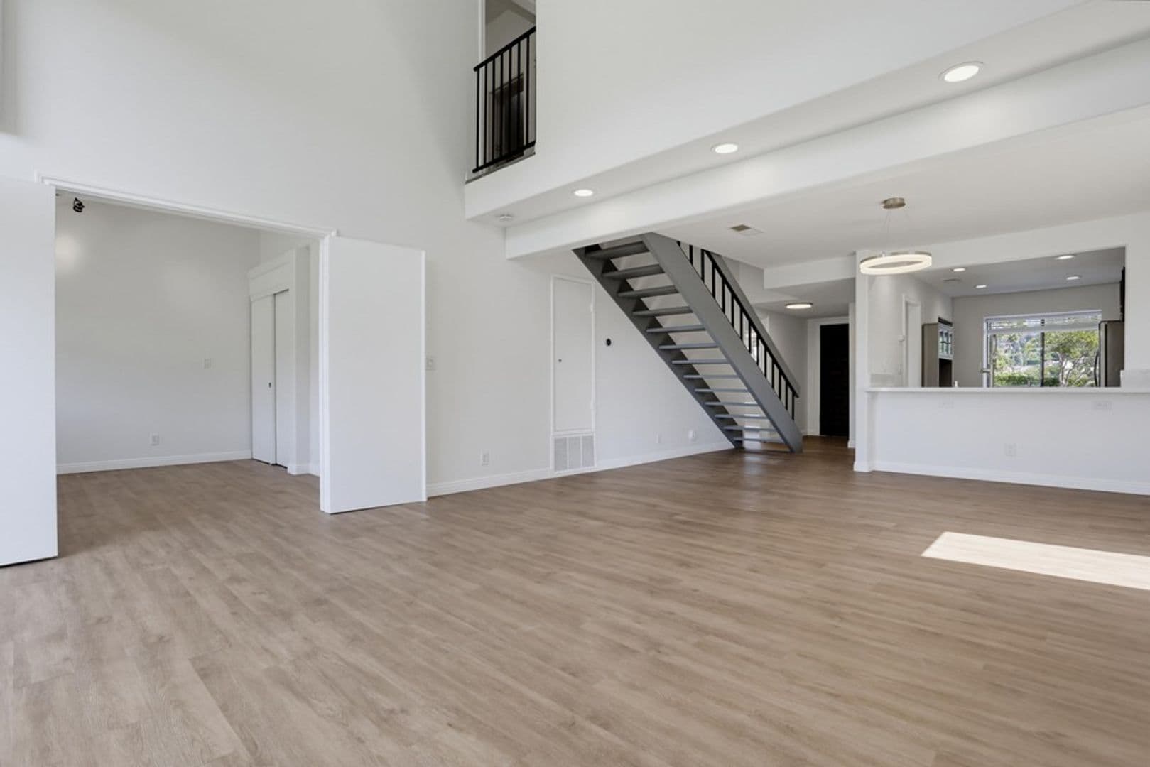 Carlsbad House: 2505 Navarra Dr Unit 321